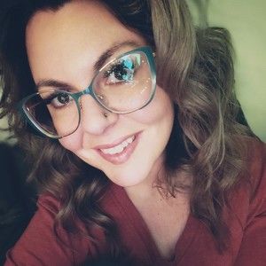 Meet your Posher, Pamela